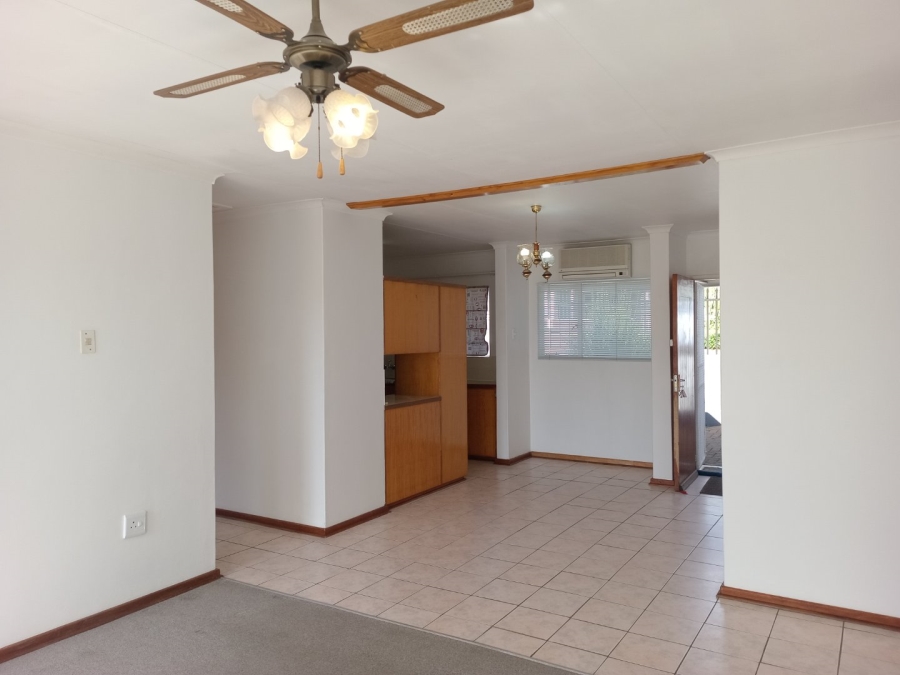 3 Bedroom Property for Sale in Langenhovenpark Free State